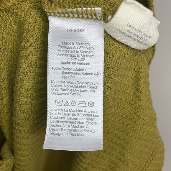 Madewell Oversized Light Button Up Top in Olive - Picture 8 of 8